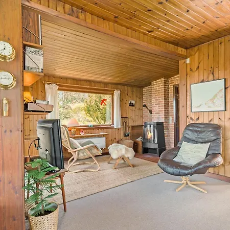 Gorgeous In With Kitchen Holiday home