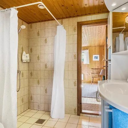 Lovely In With Wifi بيت للعطل *